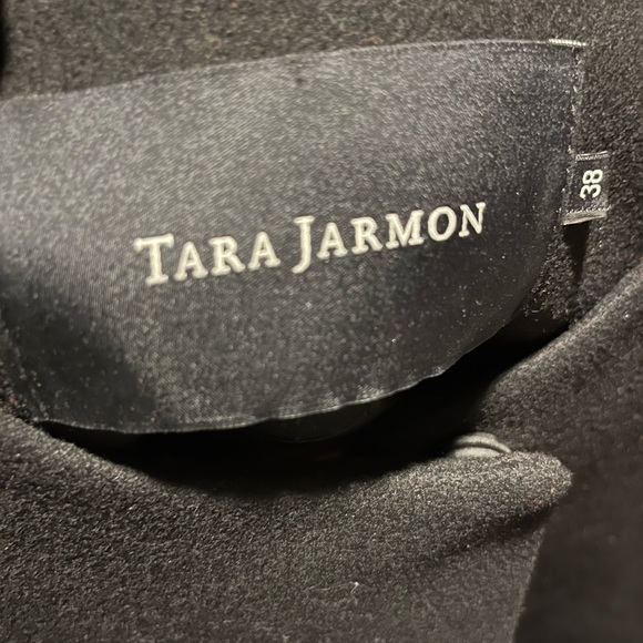 Tara Jarmon Cape - Picture 5 of 8